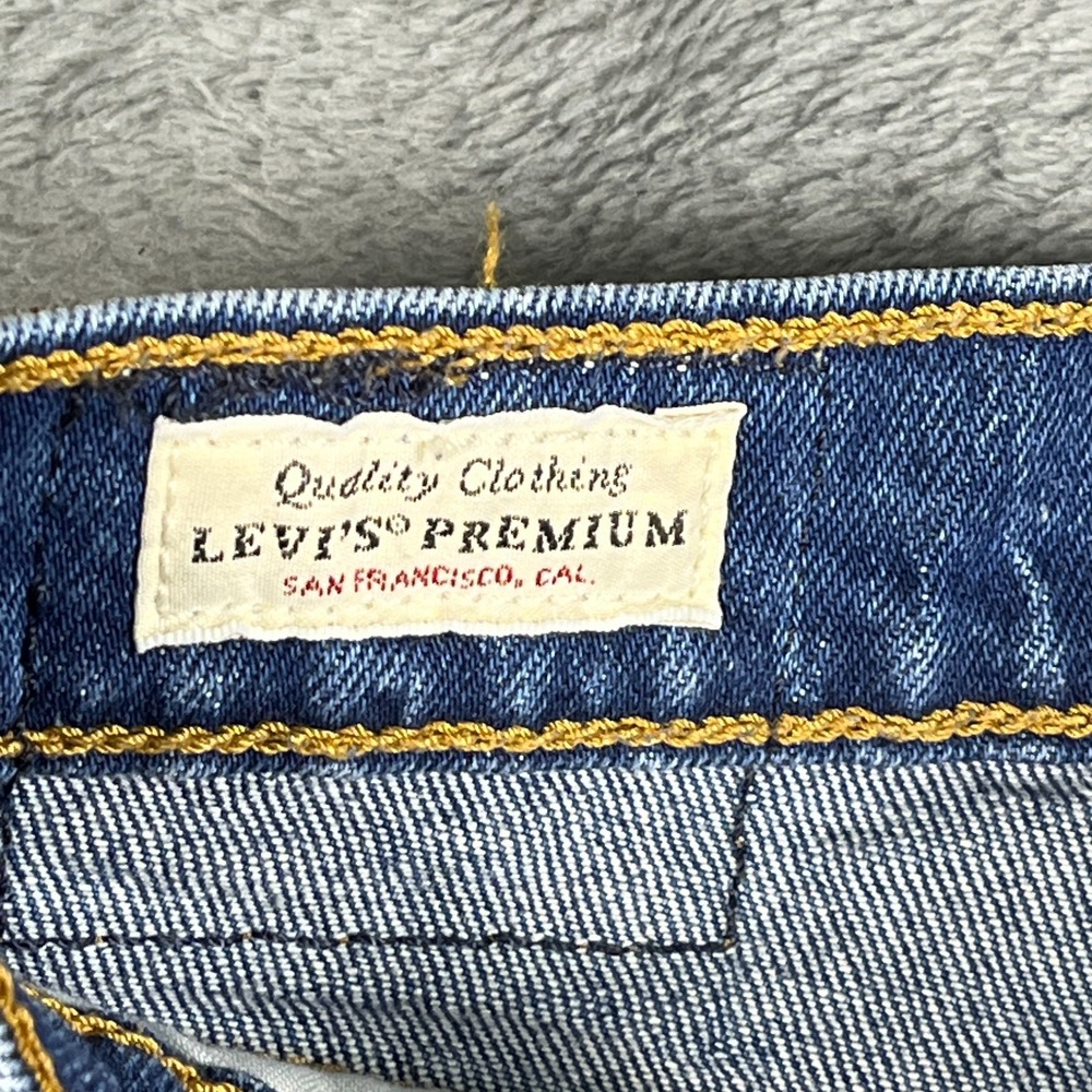 Levis Ribcage Cut Off Shorts Womens 28 Blue Denim Cotton Frayed Hem Dark Wash - Picture 3 of 8